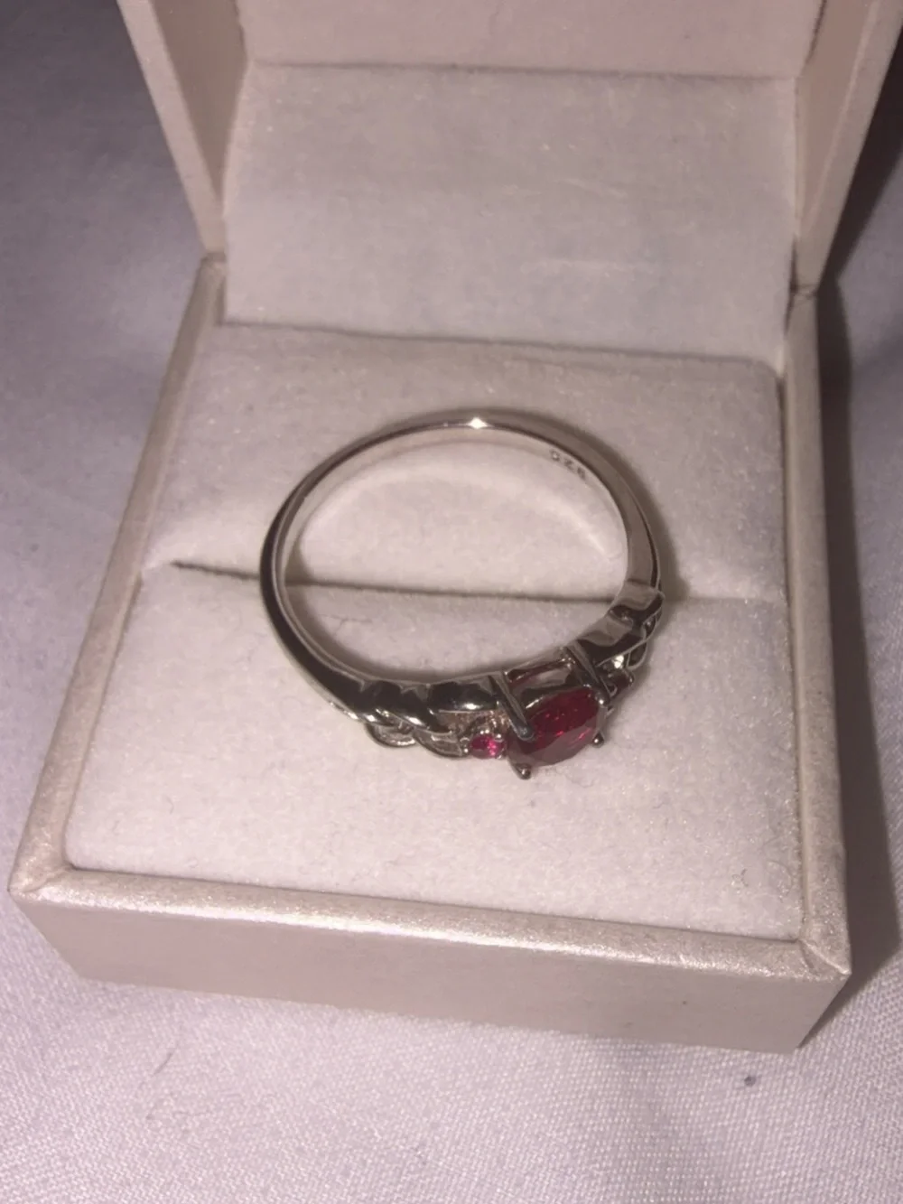 Starchenie size 10 ruby